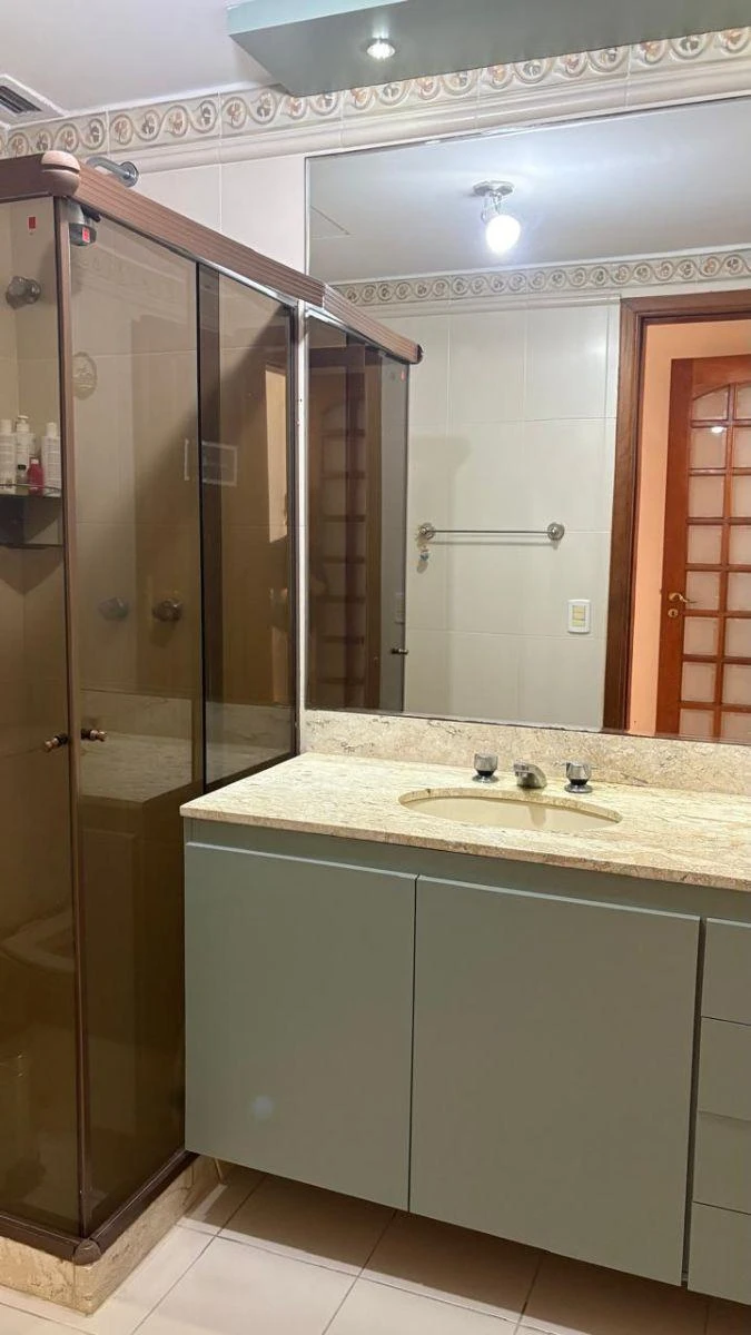 121 m² apartment with 3 bedrooms and 2 parking spots — photo 16