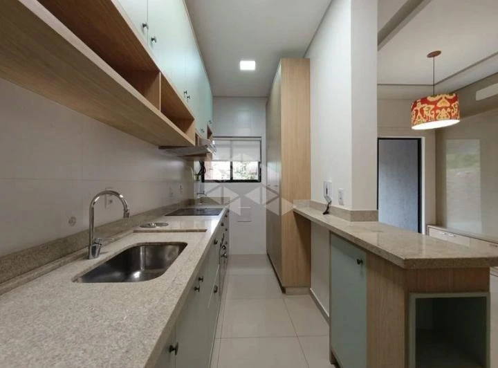 Apartment with 2 bedrooms, 1 en-suite and 1 parking spot — photo 2