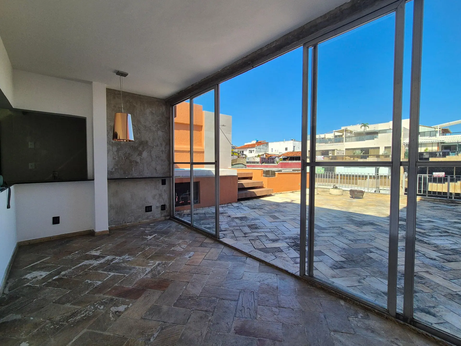 Rental apartment with 2 bedrooms and a balcony — photo 35