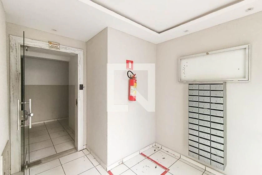 2-bedroom apartment with closed kitchen and gas stove — photo 6