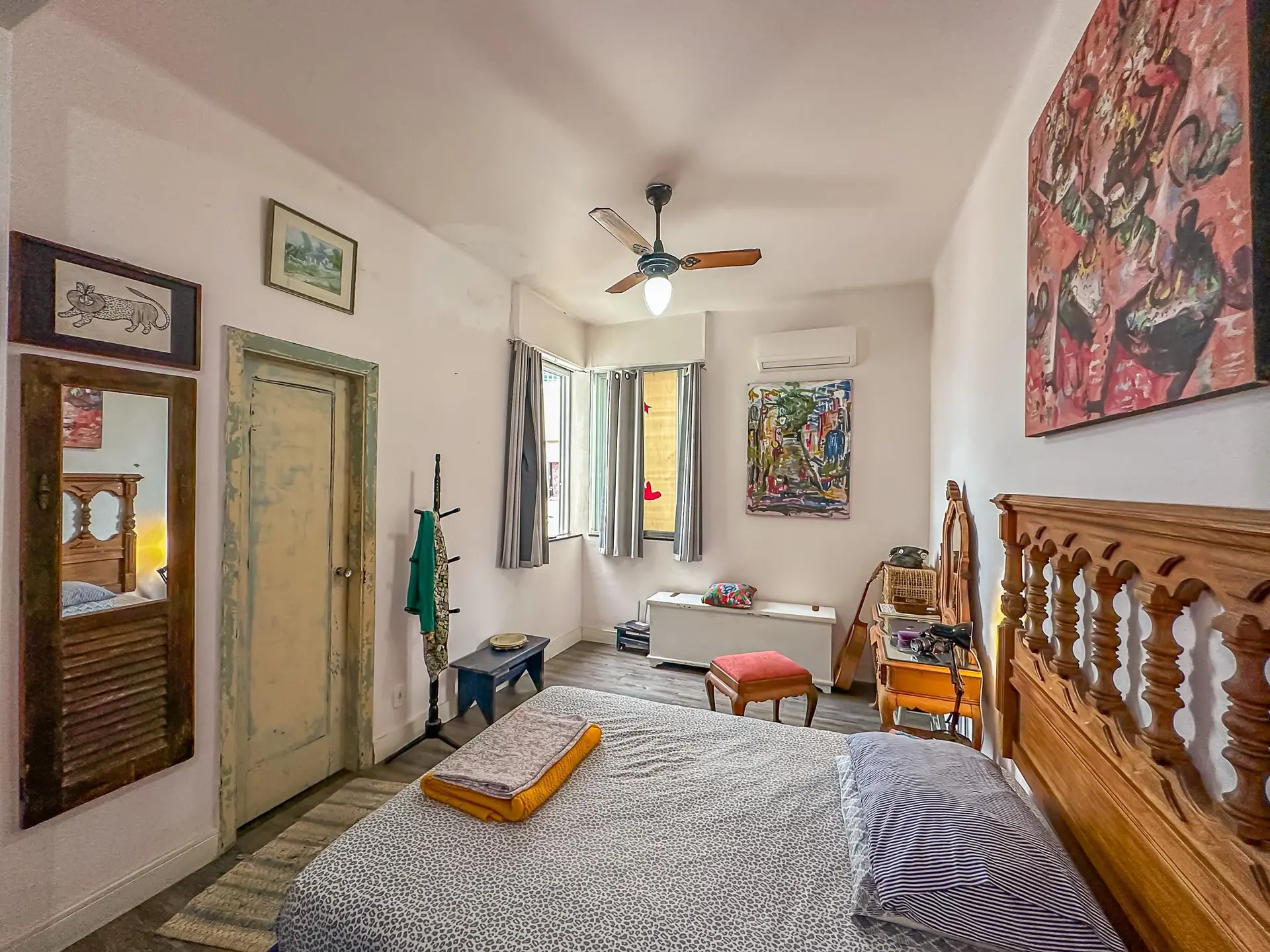 Furnished studio, 33 m², with a home office — photo 3