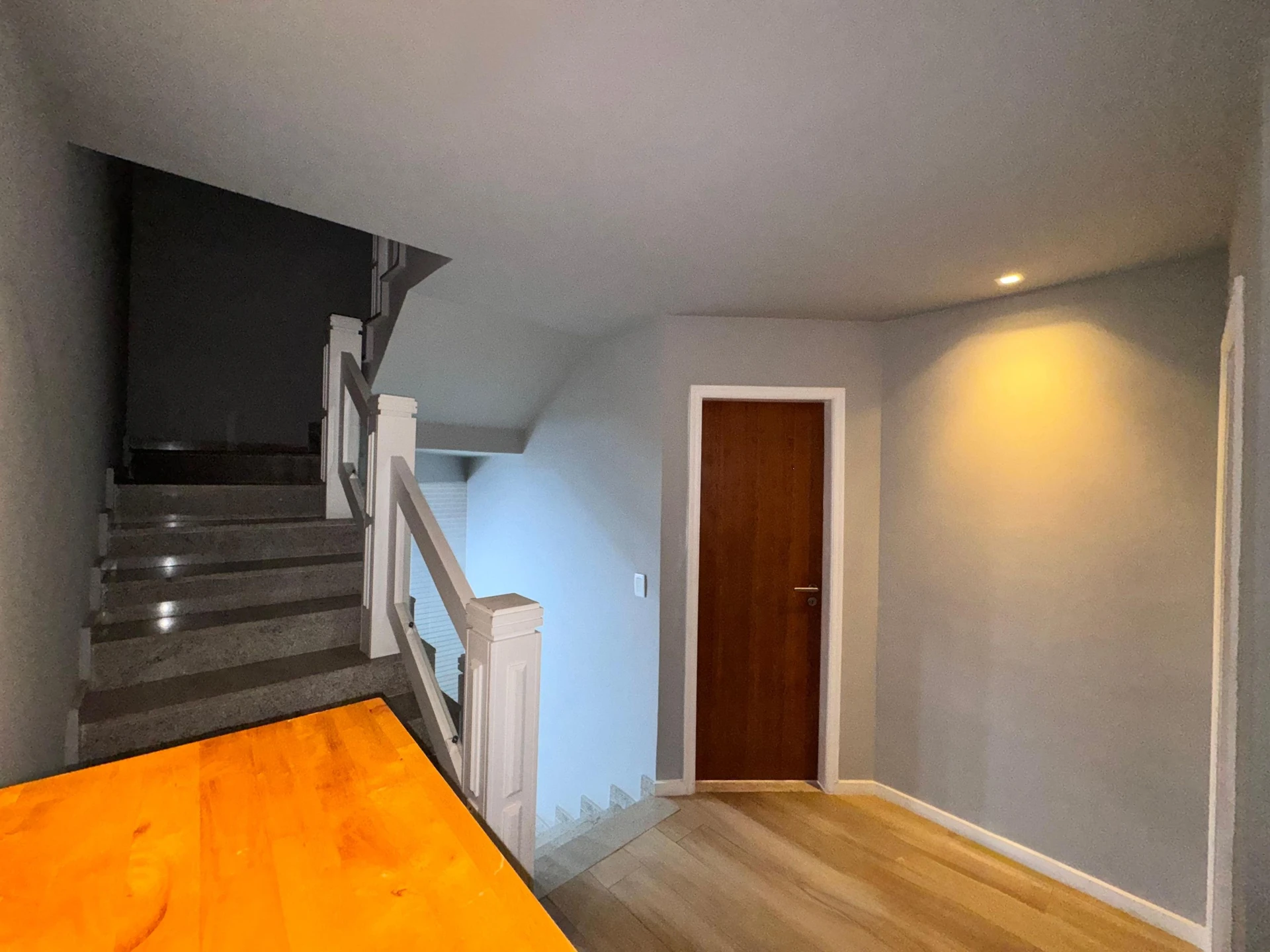 Furnished house with 4 en-suites and 6 bathrooms — photo 11
