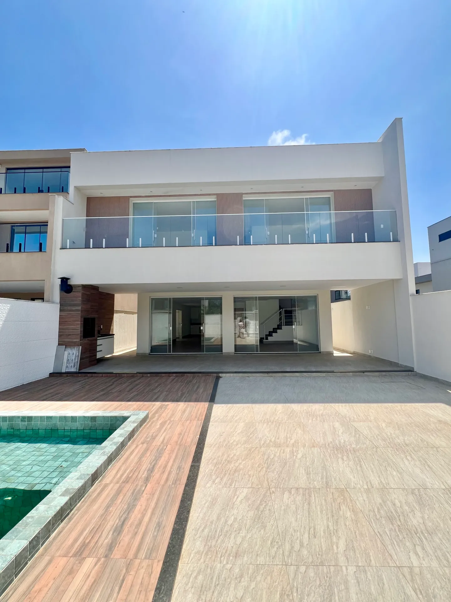 House with 5 bedrooms, 7 bathrooms and 4 parking spots