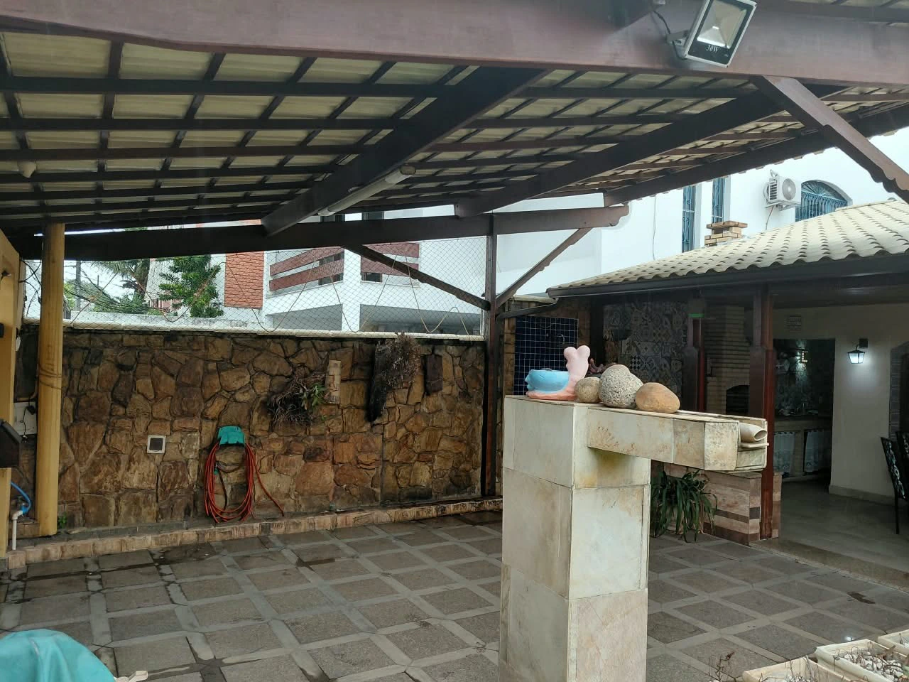 Furnished house with 3 bedrooms, 360 m² and 2 parking spots — photo 7