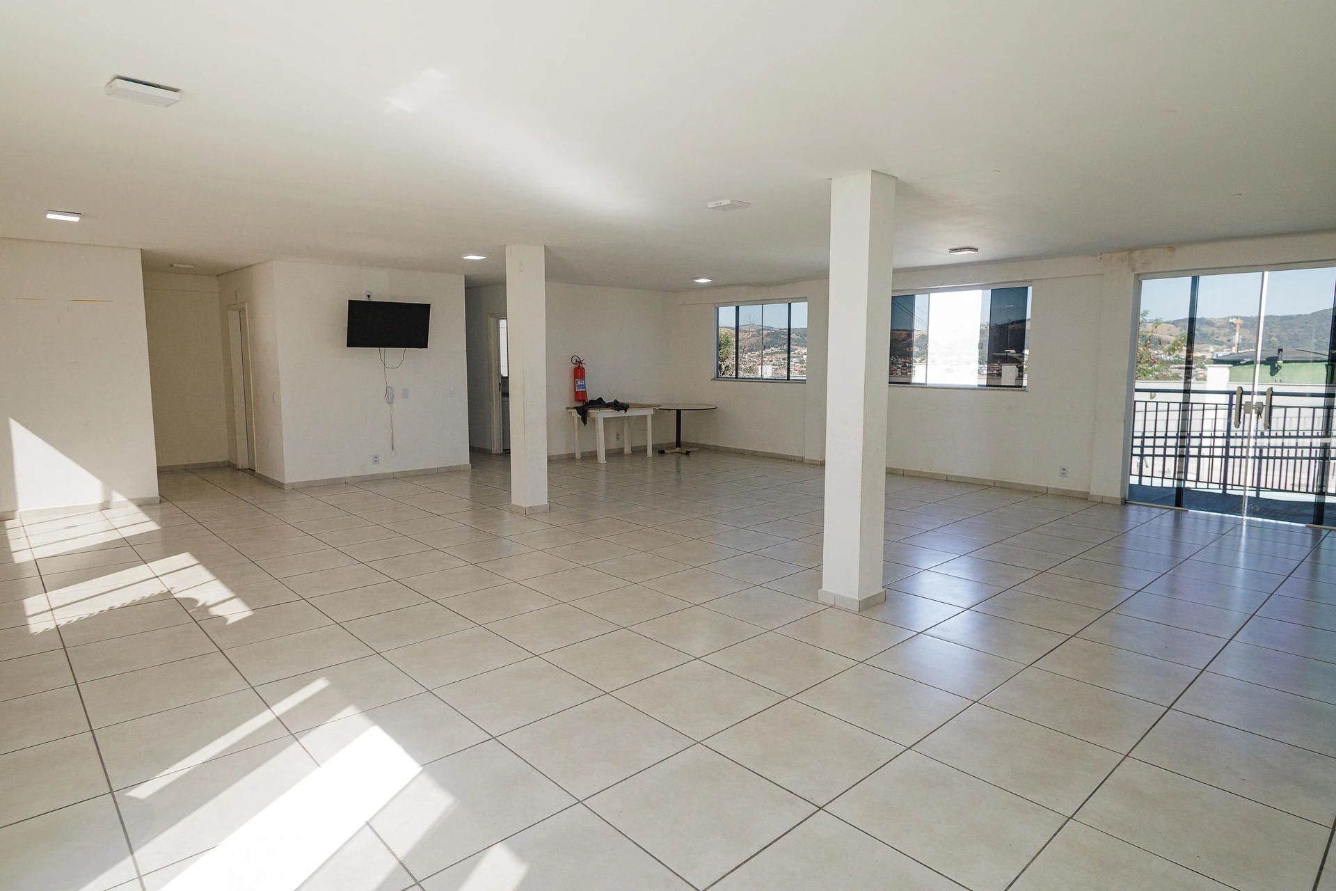 2 quartos e vista para as montanhas: apartamento de 44 m² — photo 24
