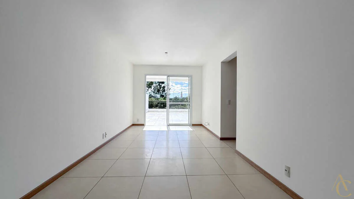 Unfurnished apartment with 3 bedrooms and balcony grill — photo 5