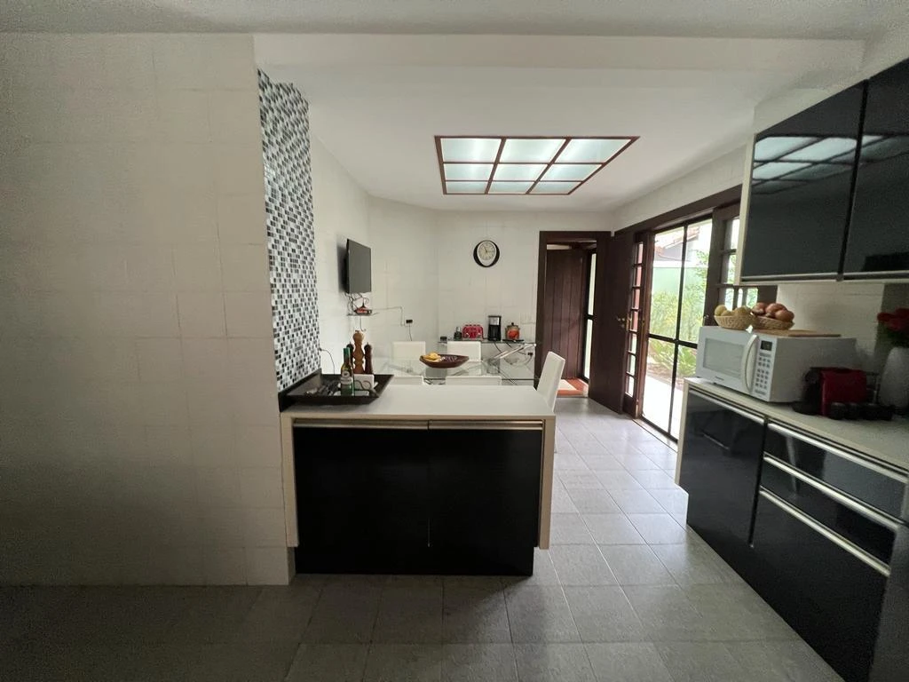 Furnished 505 m² house with 4 bedrooms and balcony grill — photo 3