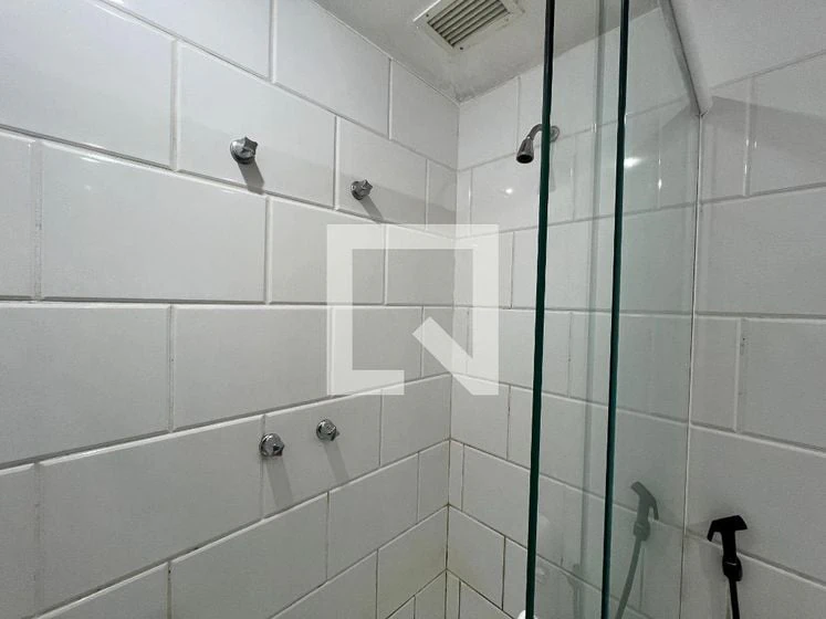 Apartamento mobiliado de 1 quarto com vista para a água — photo 17