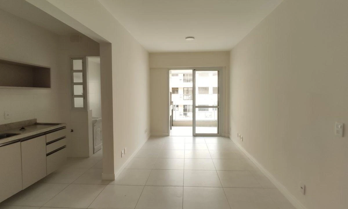 Квартира 53 м² з видом на гори та балконом із грилем — photo 2