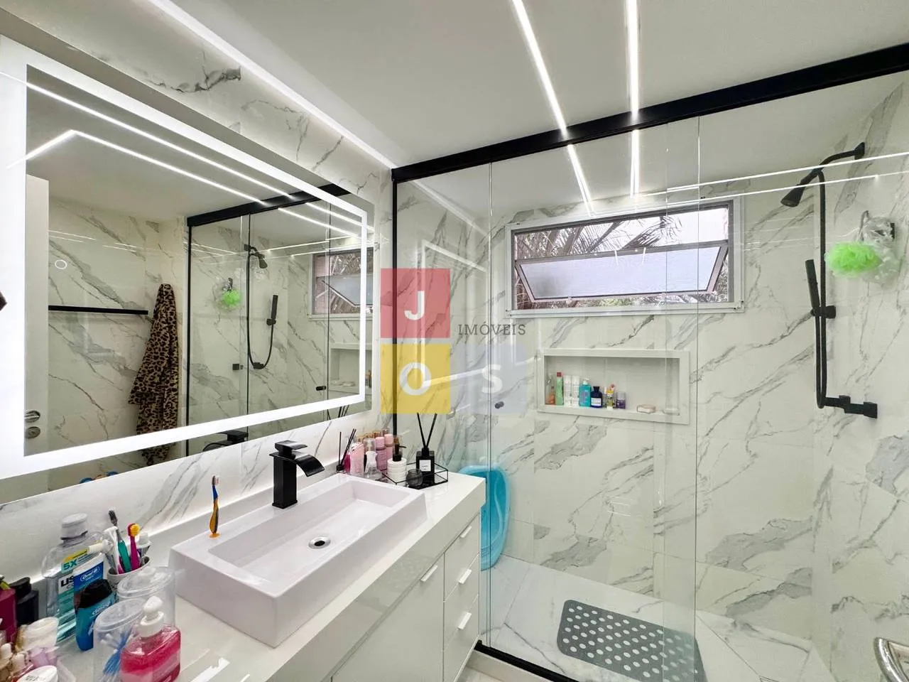 Apartamento mobiliado, 193 m², com janelas do piso ao teto — photo 49
