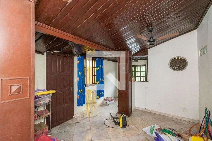 Furnished house with 5 bedrooms and 560 m² — photo 18