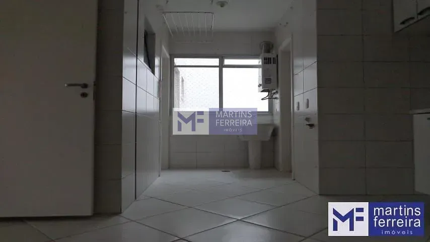 Apartamento sem mobília com 2 quartos e cozinha fechada — photo 10