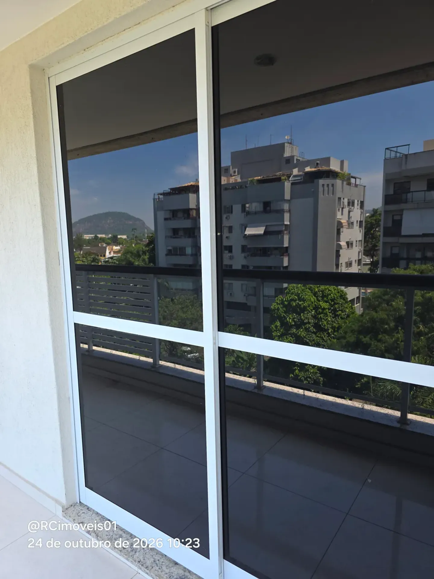 Apartment, 77 m², with a grill on the balcony — photo 26