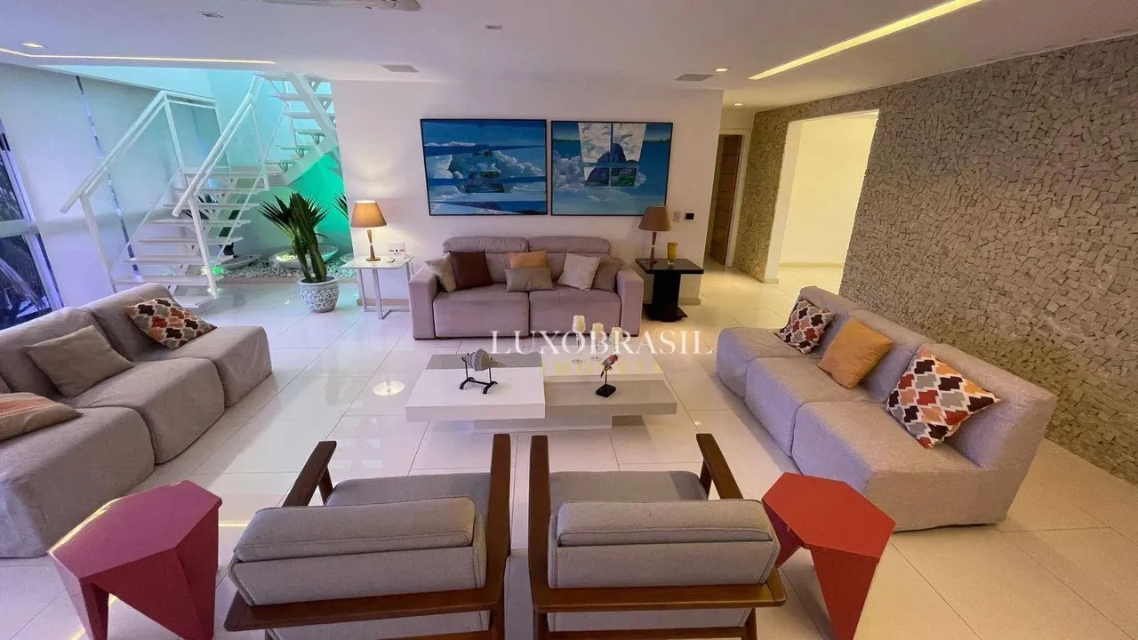 Apartamento mobiliado com 4 quartos e 5 banheiros — photo 8