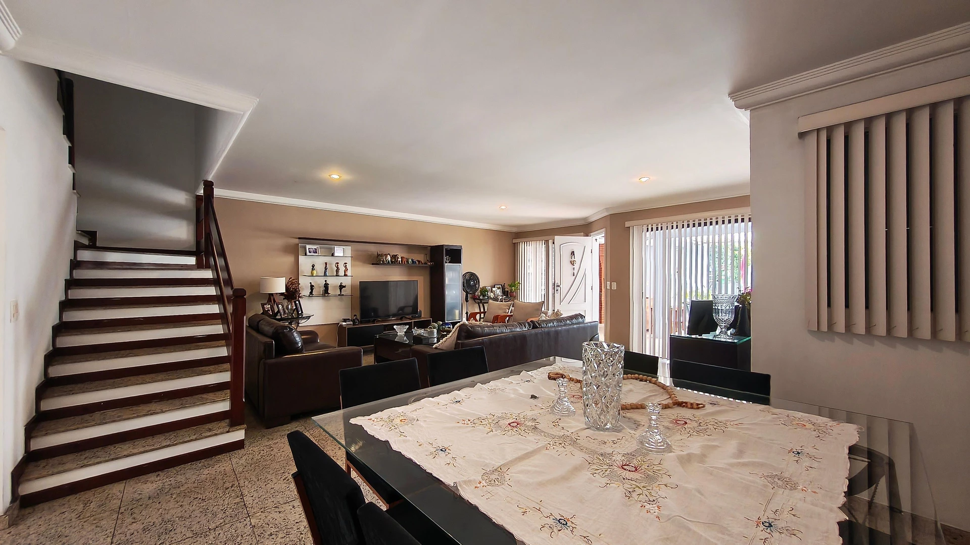 5 quartos e varanda gourmet: casa de 290 m² — photo 13