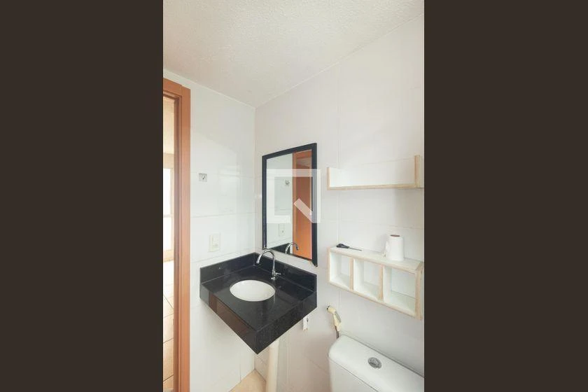 Apartamento de 2 quartos em condomínio com piscina — photo 3