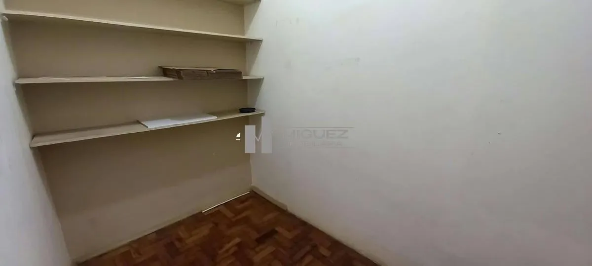 Apartamento no 1º andar com piso de madeira ou laminado — photo 21