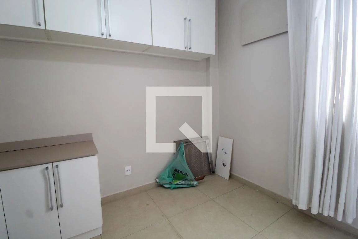 Unfurnished 1-bedroom apartment with a private BBQ area — photo 22