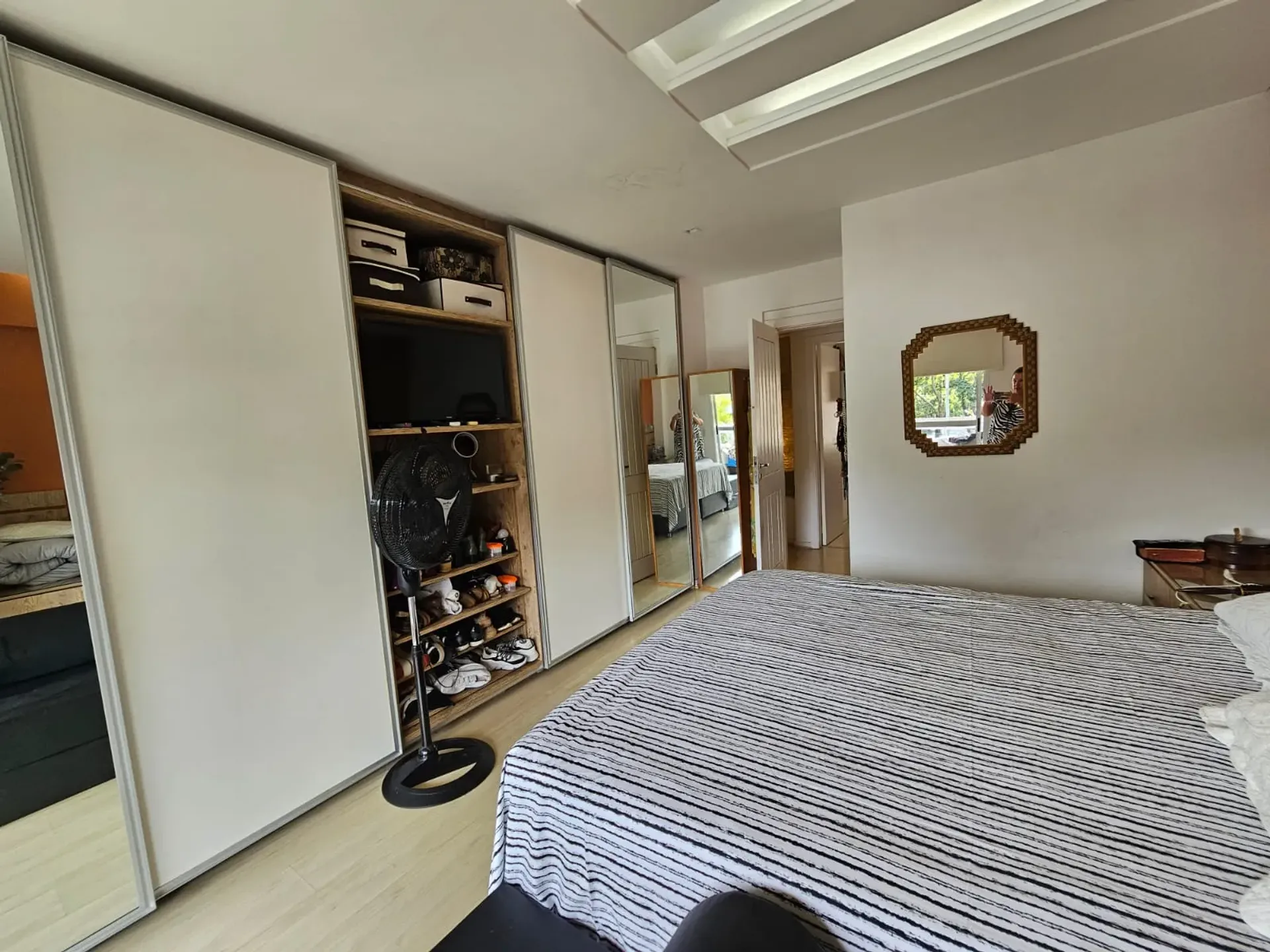 Furnished 206 m² house with 5 bedrooms and 5 baths — photo 23
