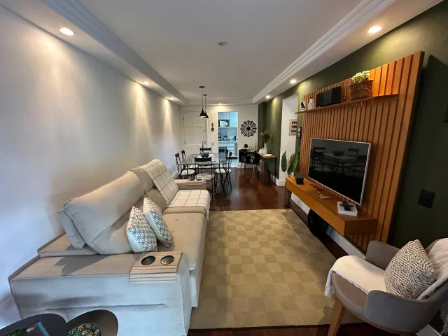 Furnished apartment, 131 m², with a glass-enclosed balcony — photo 9