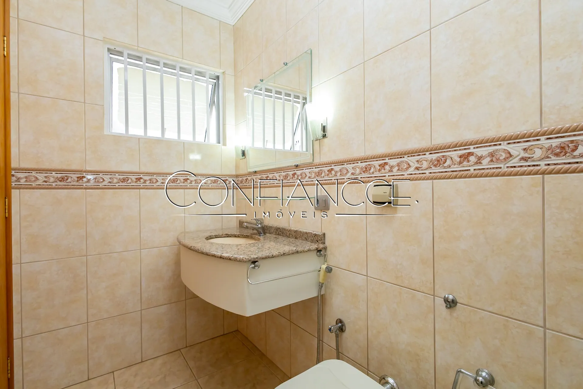 Furnished house, 228 m², with a private BBQ — photo 30