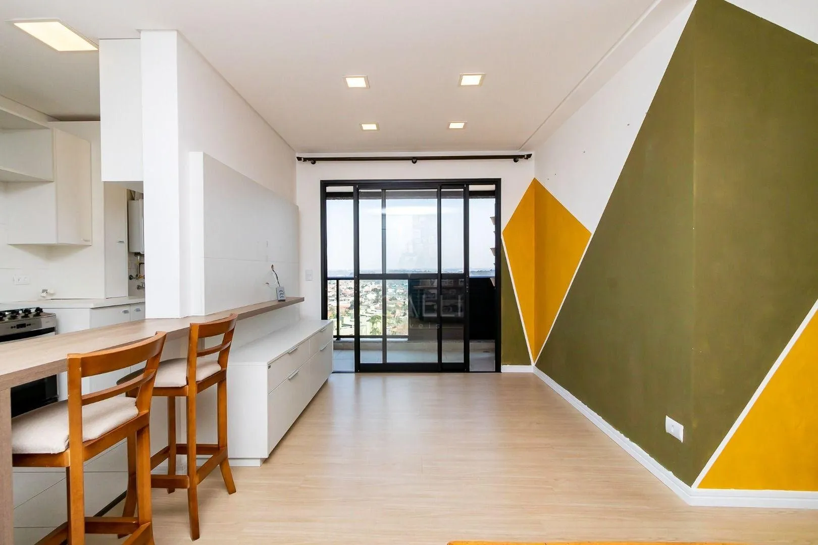Apartamento mobiliado com 1 dormitório e 2 banheiros — photo 2