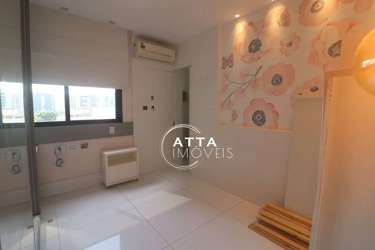 Ванна и 3 спальни: квартира 176 м² — photo 21