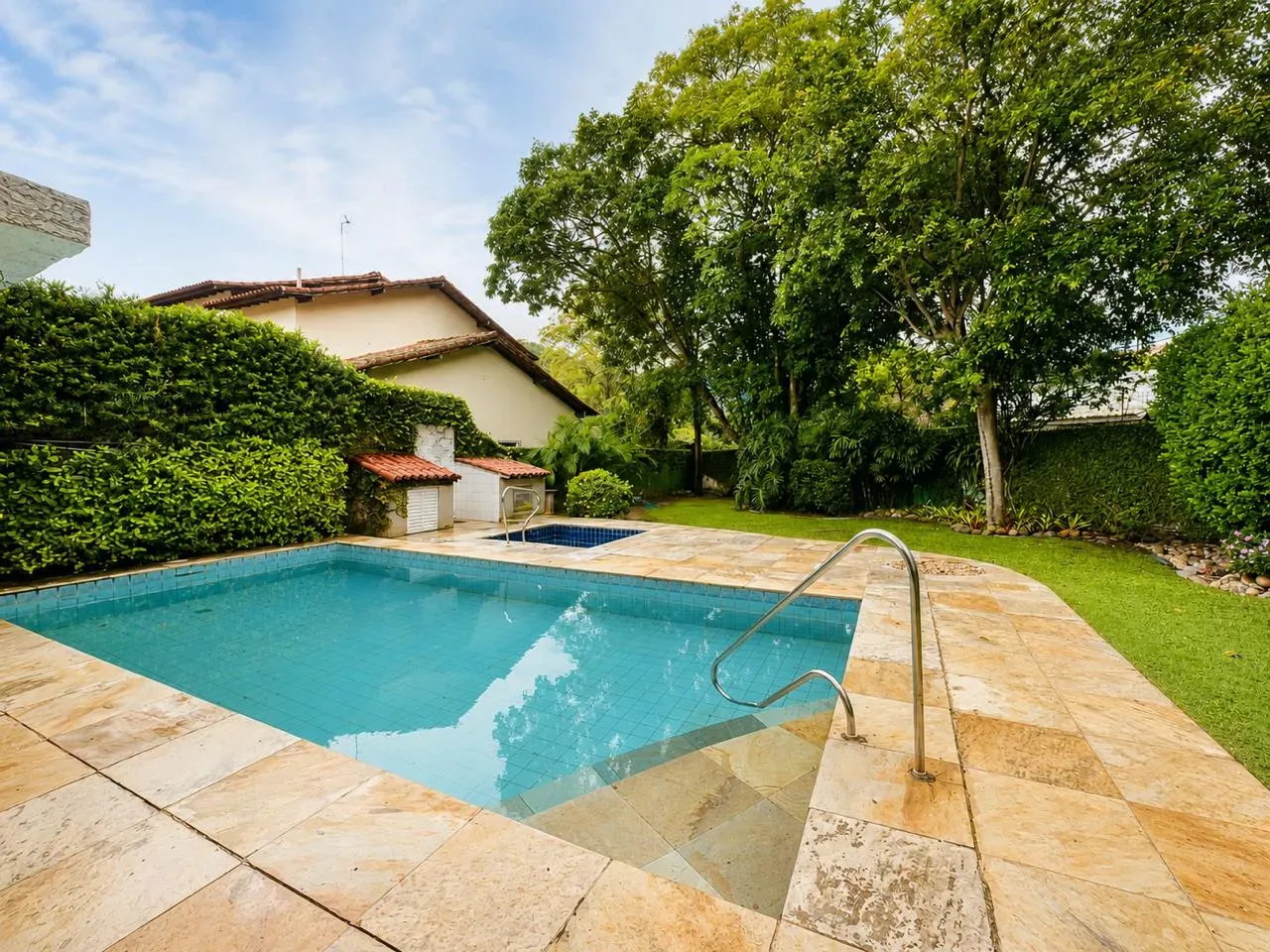 Casa para locação 647 m² com 5 quartos e 2 suítes — photo 42