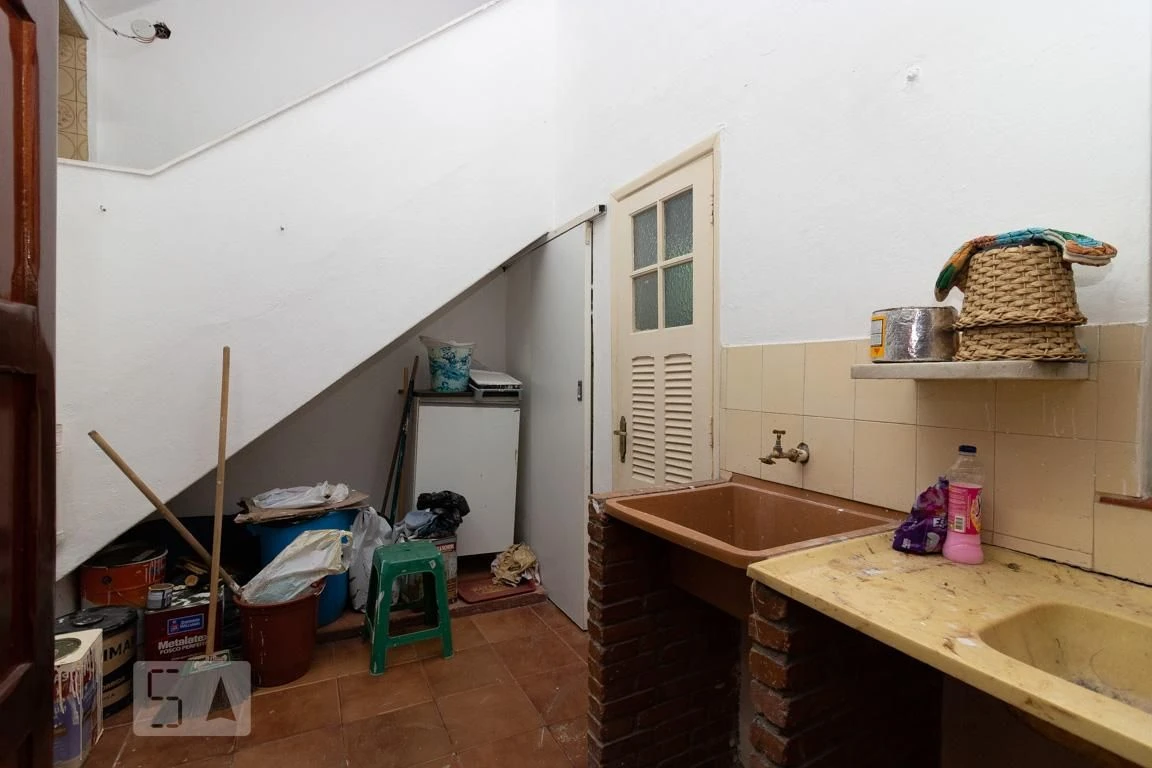 4-bedroom house with closed kitchen, 3 baths and parking — photo 9