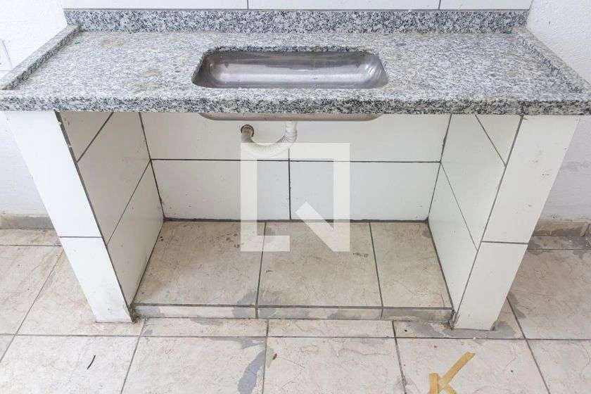 38 m² unfurnished studio with private garden and 1 parking — photo 13