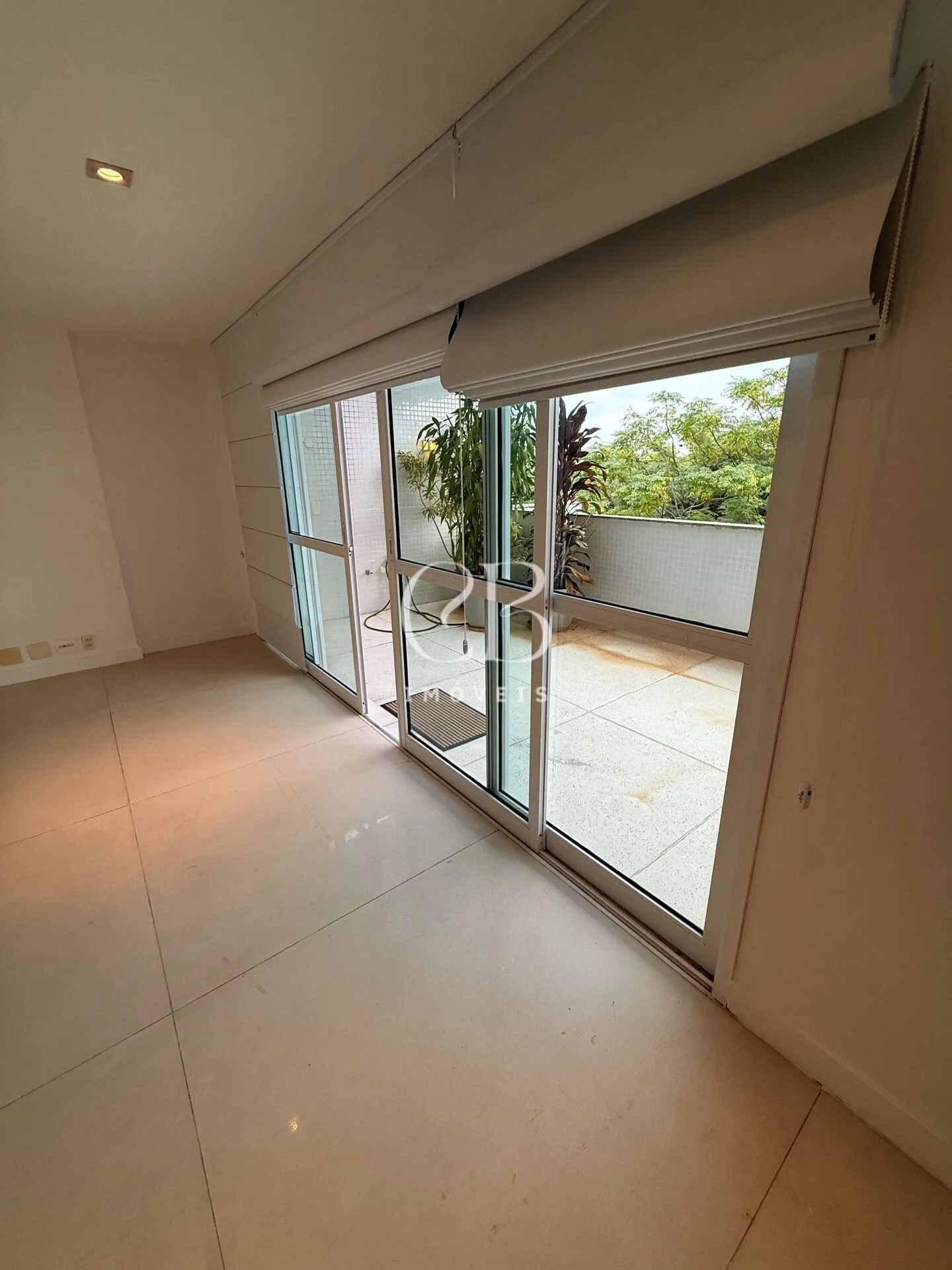 4-bedroom apartment with 5 bathrooms and 3 parking spaces — photo 26