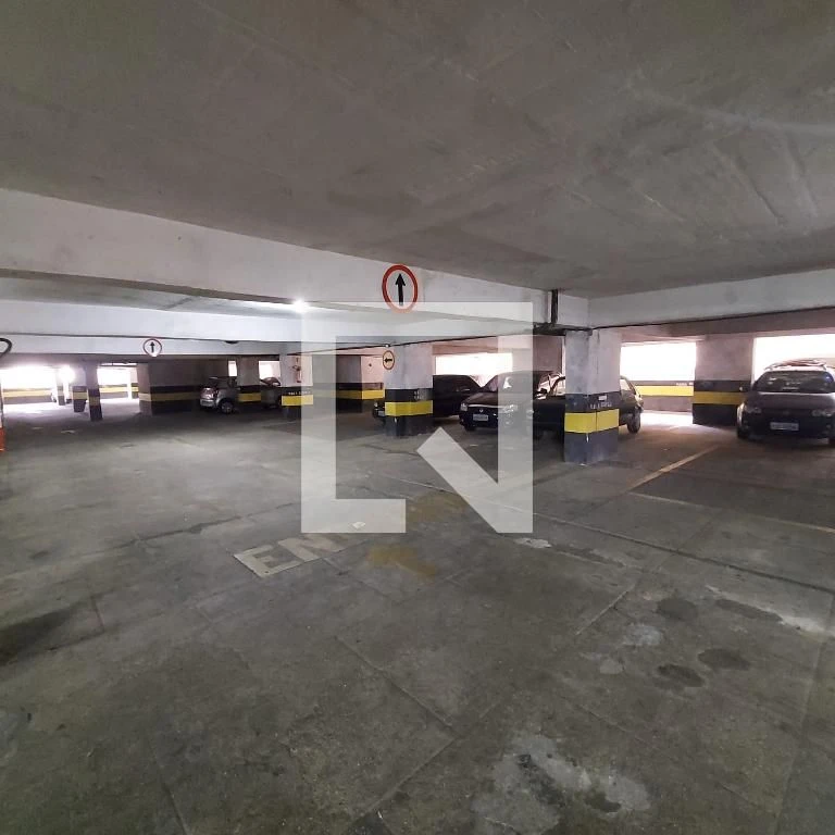 Unfurnished 2-bedroom apartment with 2 bathrooms and parking — photo 38