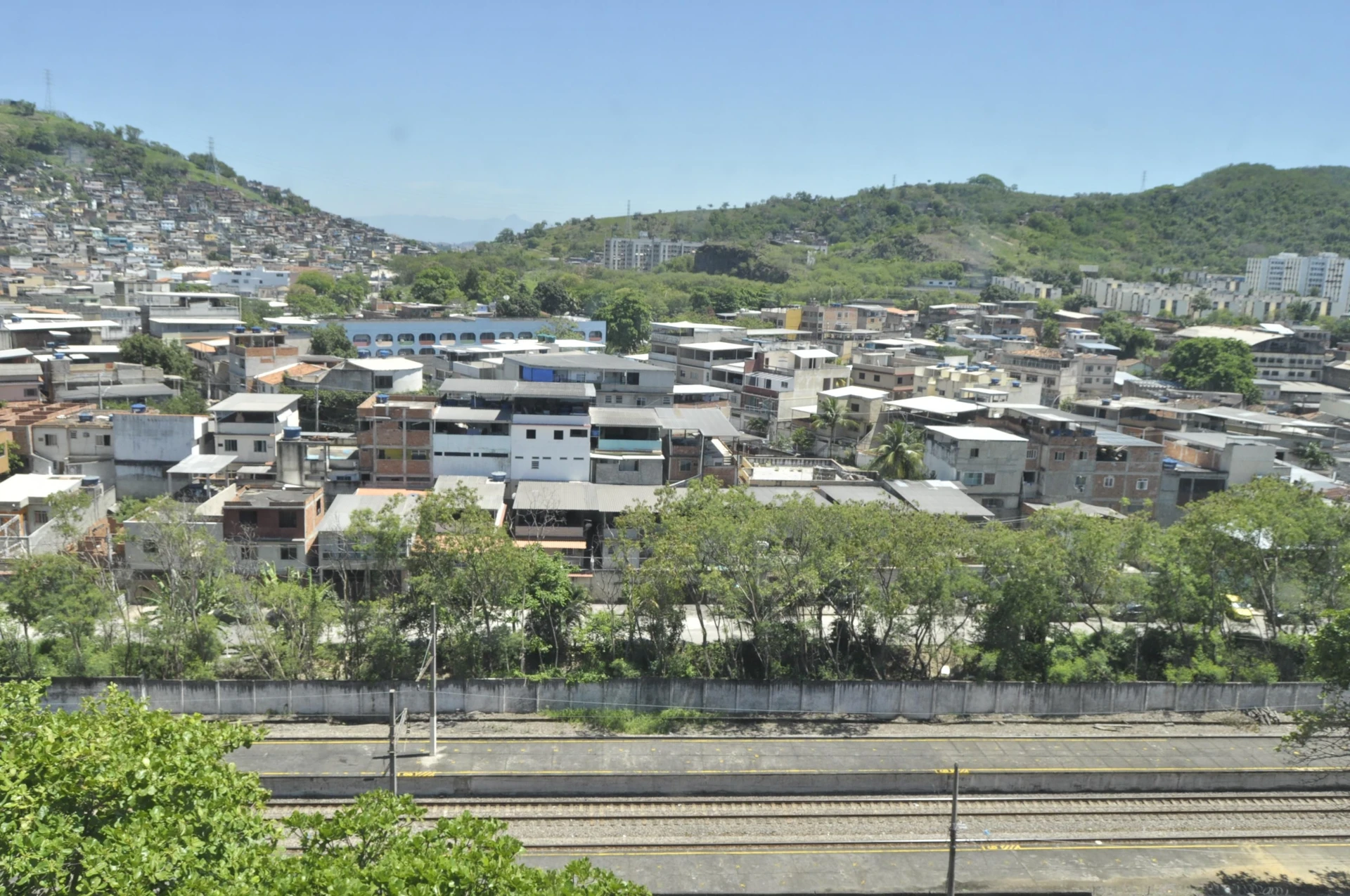 Unfurnished 2-bedroom apartment with 1 parking space