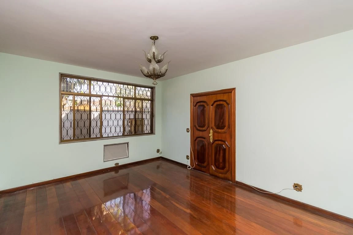 Casa sem mobília com 4 quartos e varanda — photo 29