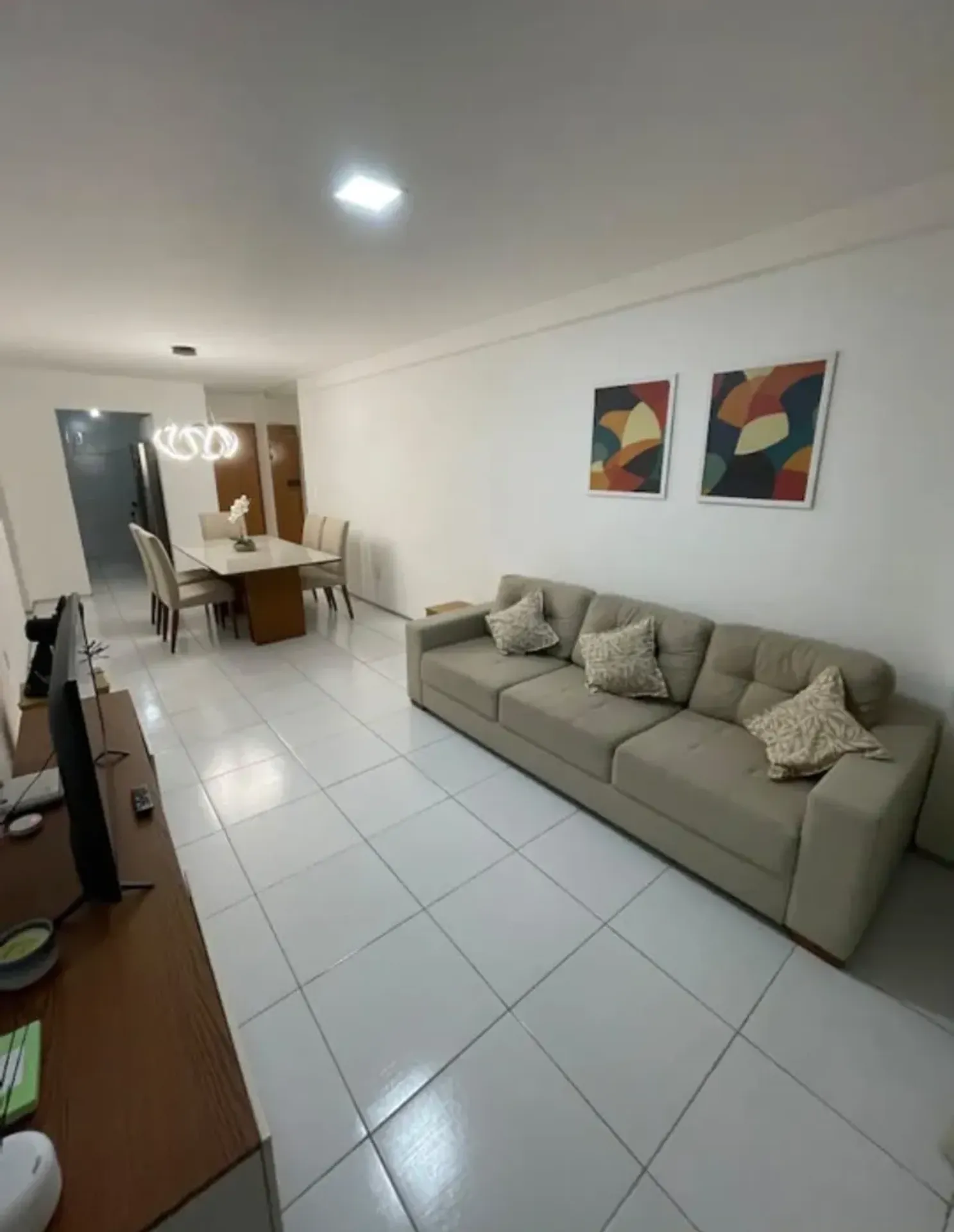 3-bedroom apartment with a washing machine — photo 3