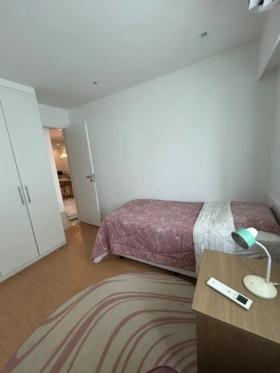 2-bedroom apartment with a glass-enclosed balcony — photo 13