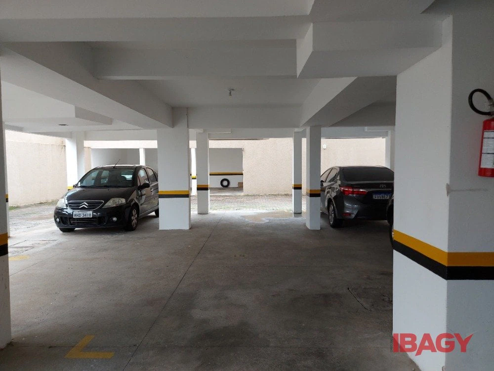 Furnished 82 m² apartment with 2 bedrooms — photo 13