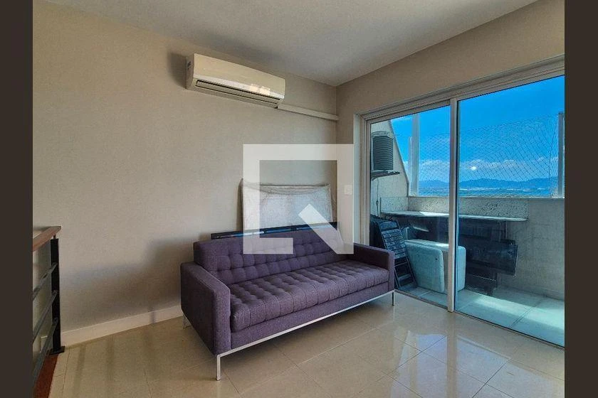 Furnished 3-bedroom apartment with balcony and views — photo 33