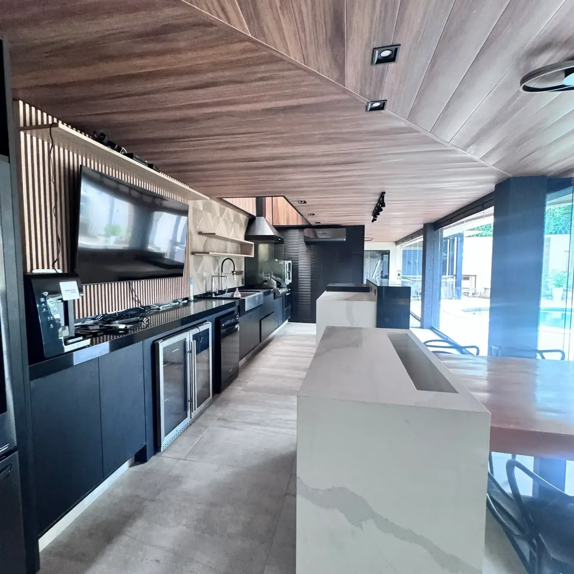 Furnished house with 4 bedrooms and 5 bathrooms, open kitchen — photo 56