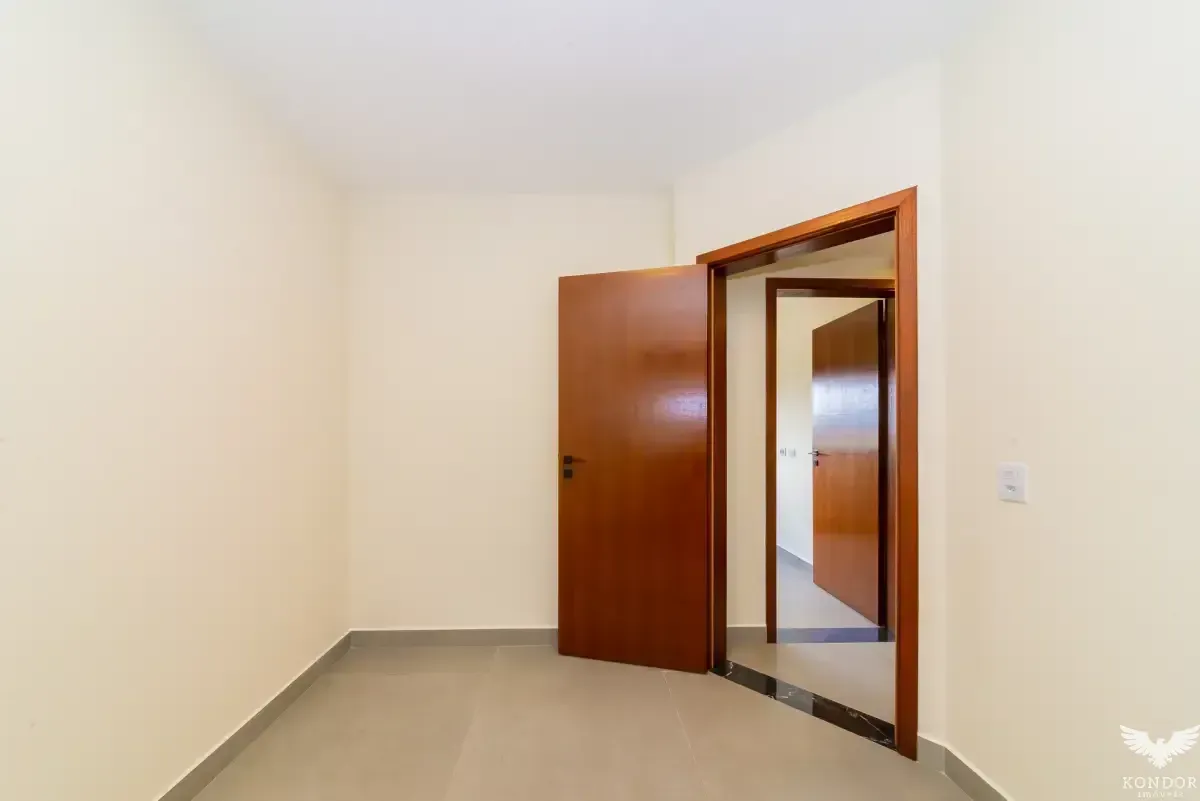 Two-story house with 230 m² and 3 bedrooms, 1 suite — photo 16