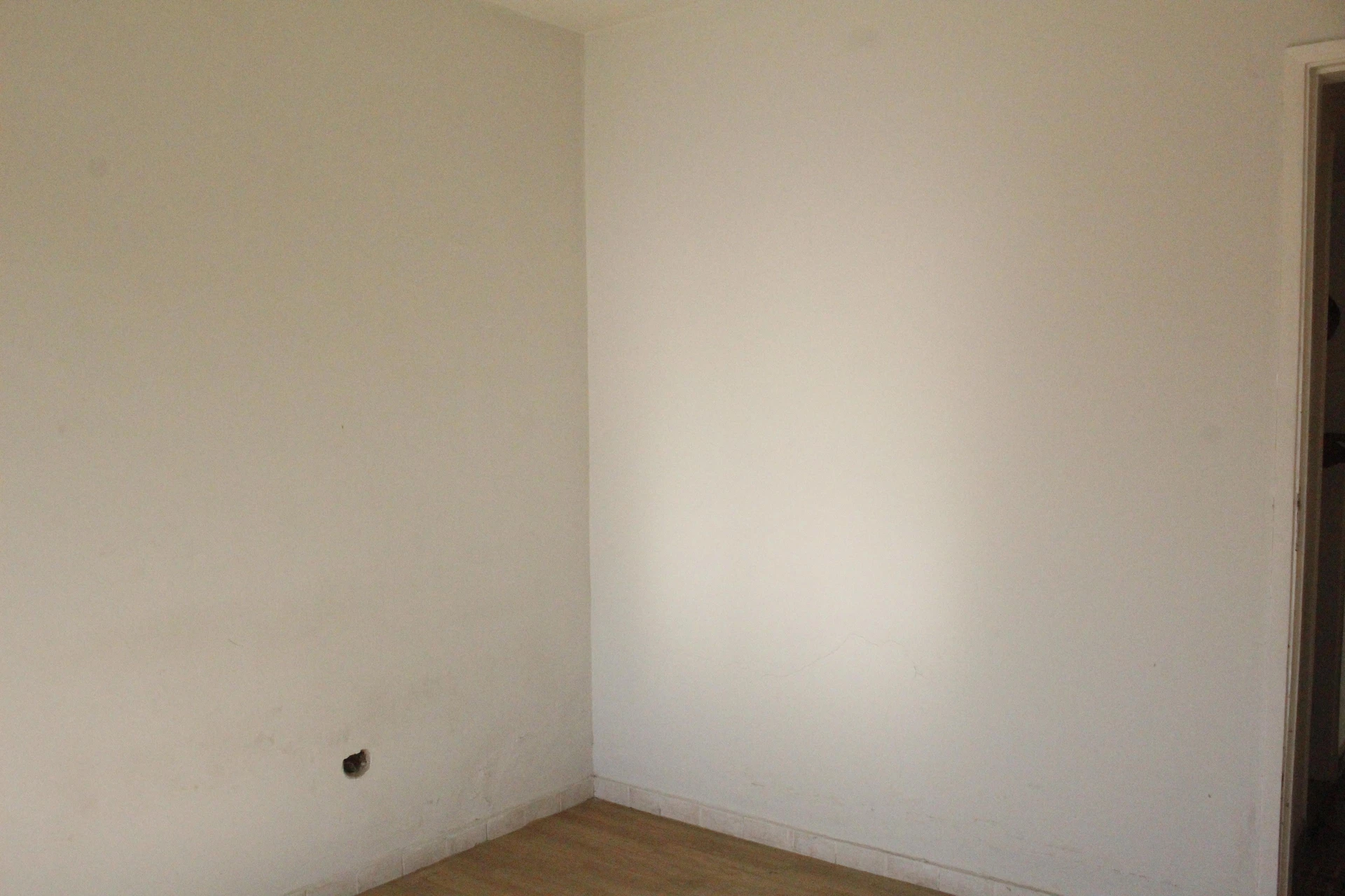 Rental apartment with 4 bedrooms and a balcony — photo 11