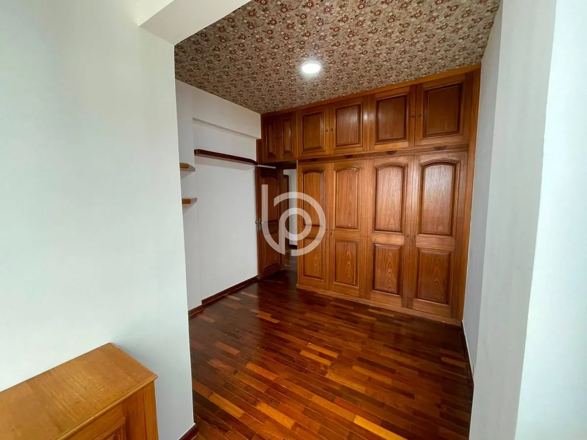Rental apartment with 4 bedrooms and 4 bathrooms — photo 25