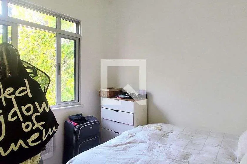 Furnished 1-bedroom apartment with an open-plan kitchen — photo 15