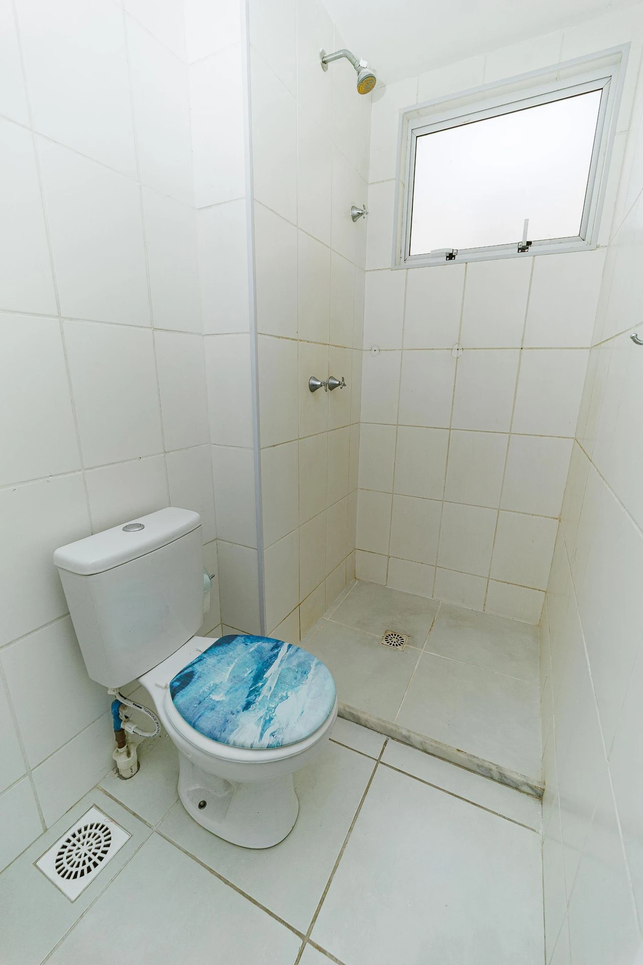 Apartamento de 2 quartos em condomínio com piscina — photo 13