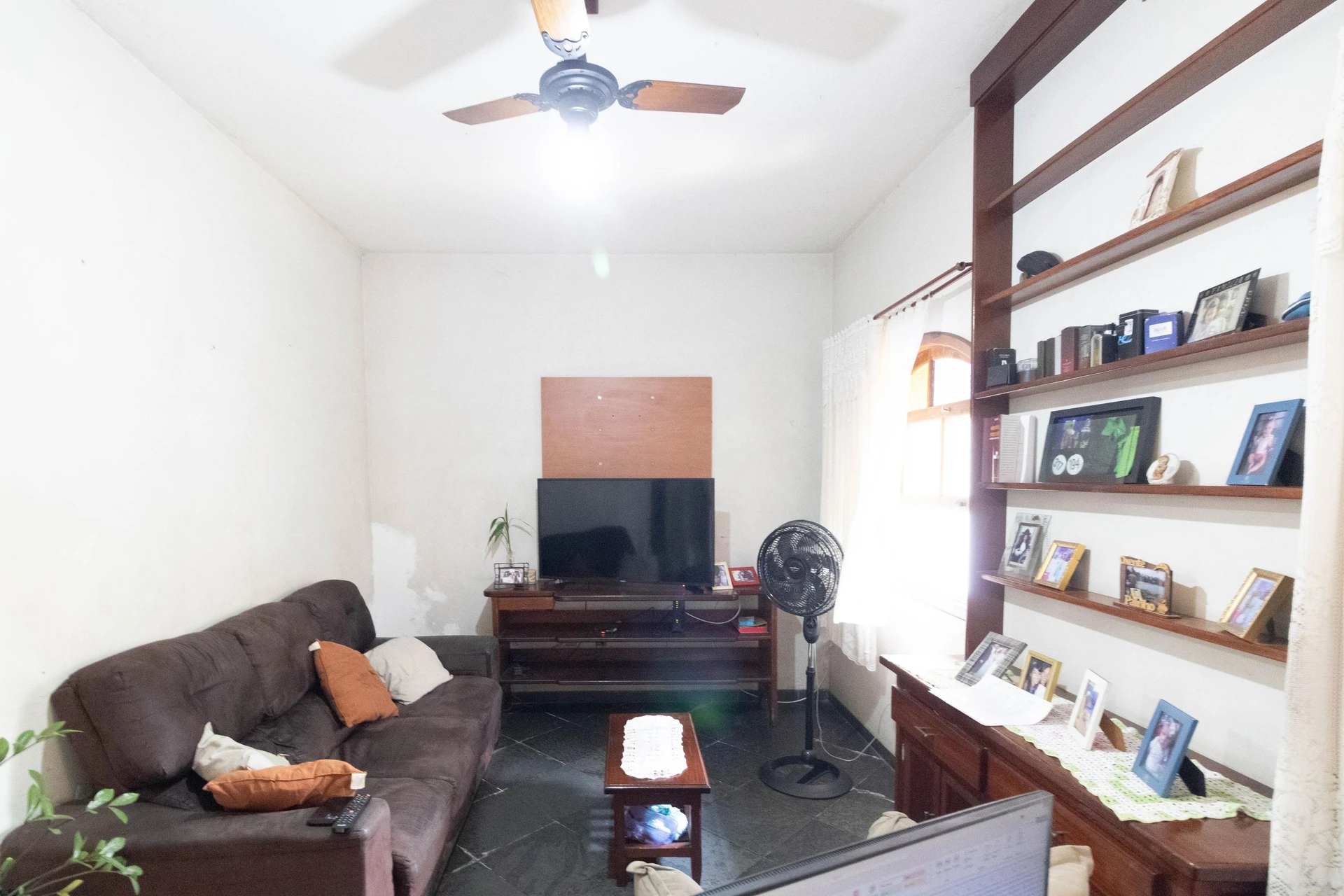 Furnished rental house with 2 bedrooms and 2 baths — photo 7