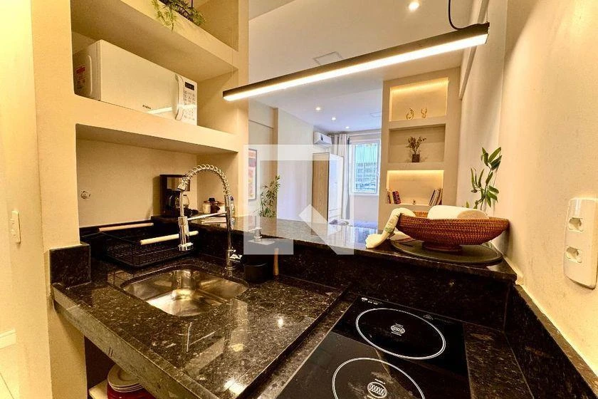 One-bedroom apartment with a washing machine — photo 28