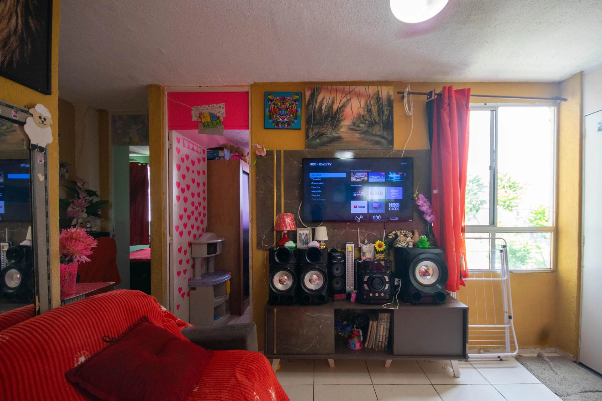 Furnished 2-bedroom apartment with 1 bathroom — photo 27
