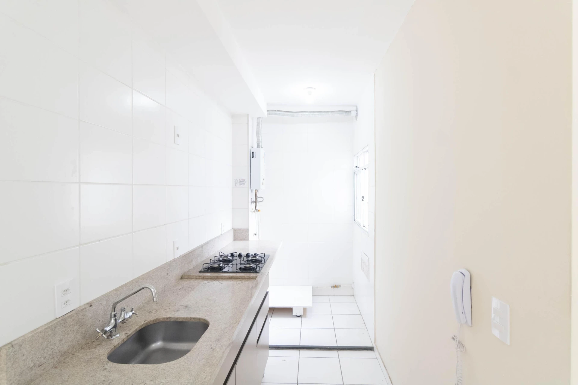 2-bedroom apartment with no parking included — photo 44