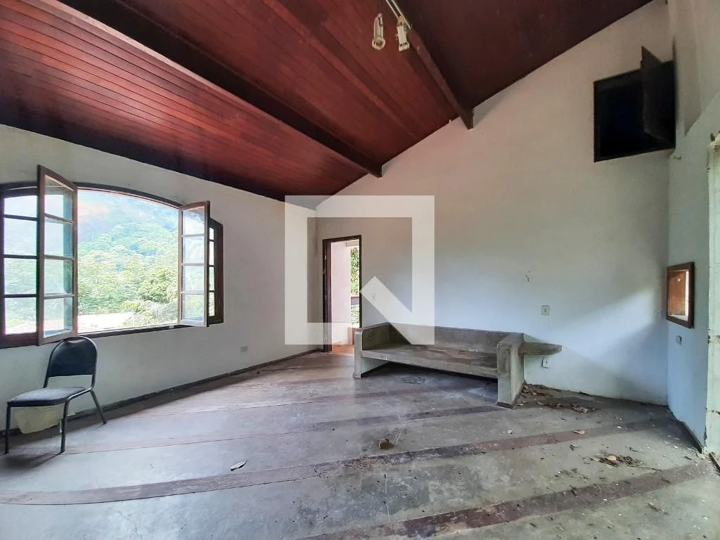 House with 6 bedrooms and 9 bathrooms, 911 m² and 3 parking — photo 57