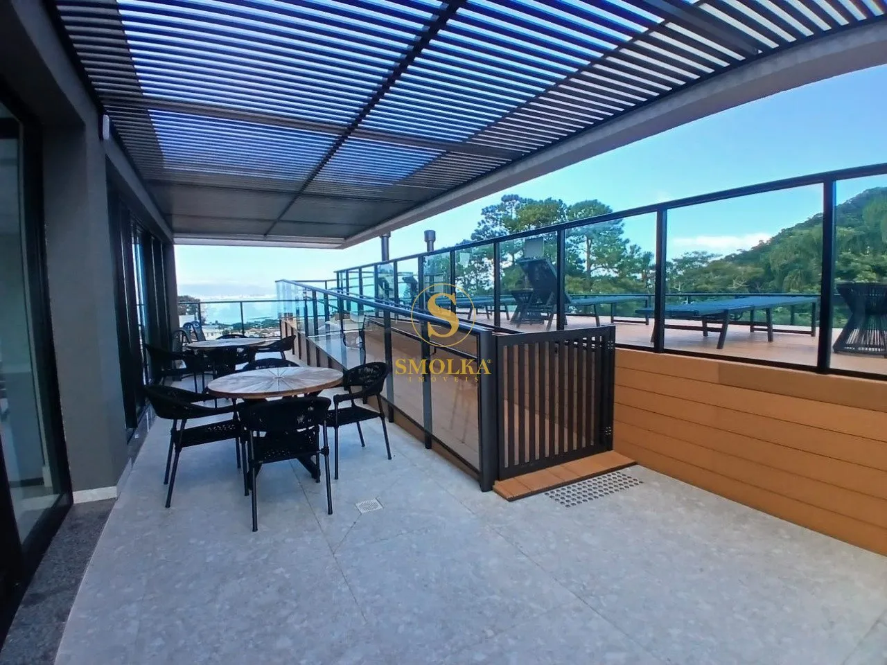 Furnished 66 m² apartment with 1 bedroom and 2 parking spots — photo 14